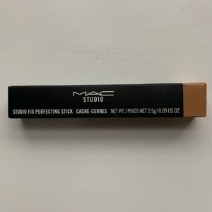 MAC Studio Fix Perfecting Stick NW30